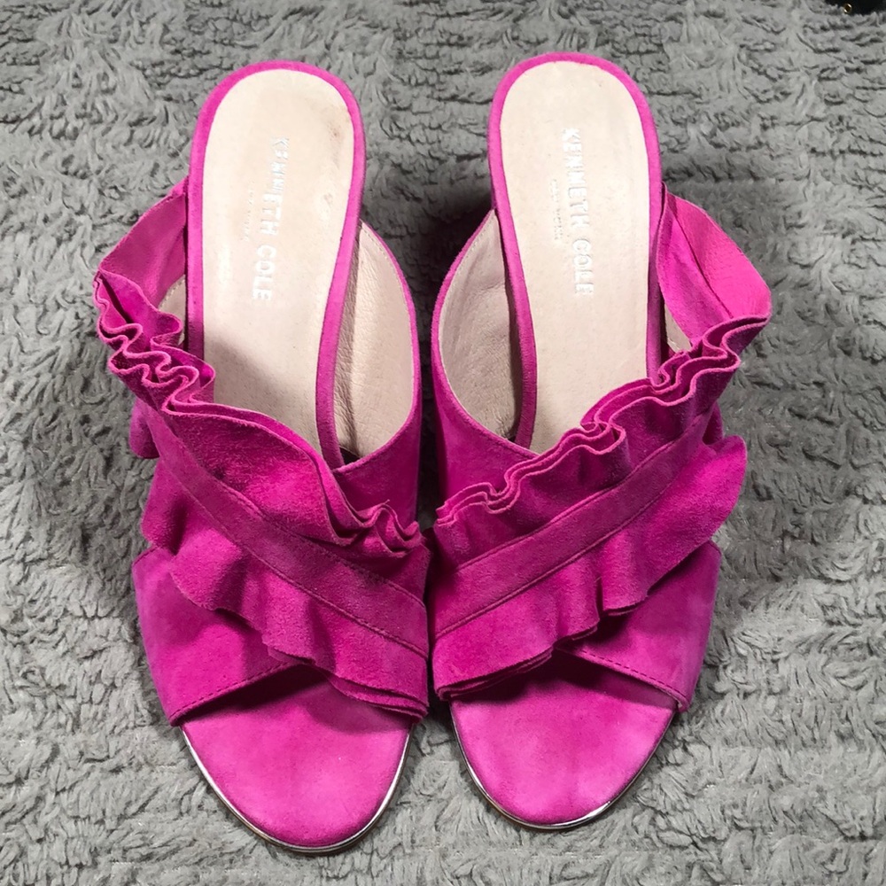 Kenneth Cole suede sandals